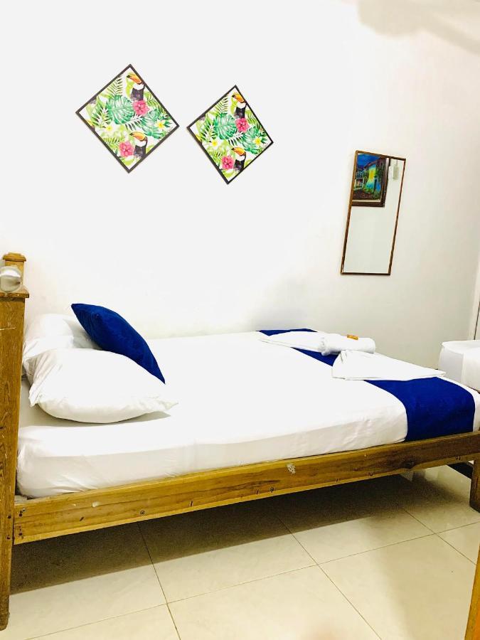 Hostal La Espanola De Getsemani Cartagena Екстер'єр фото