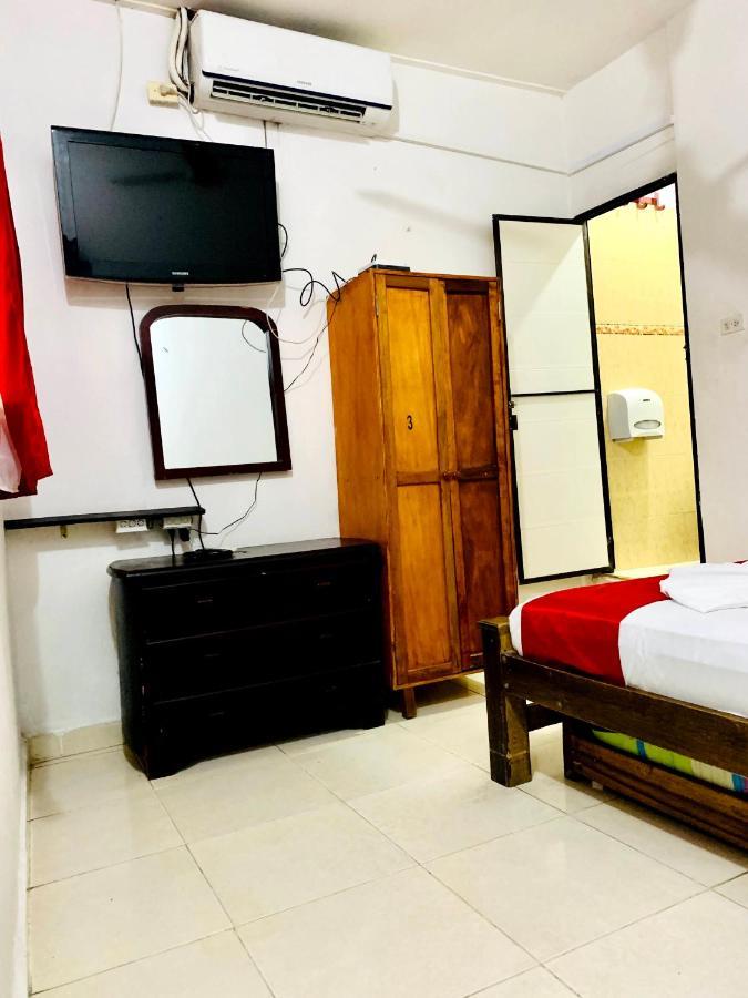 Hostal La Espanola De Getsemani Cartagena Екстер'єр фото