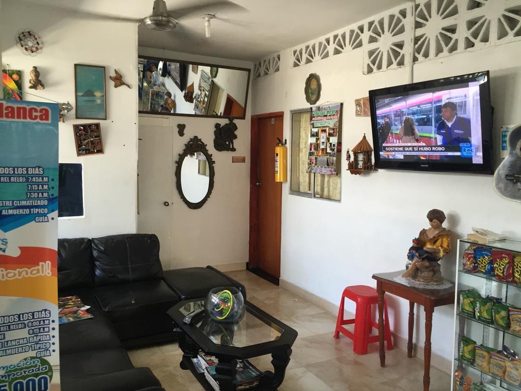 Hostal La Espanola De Getsemani Cartagena Екстер'єр фото