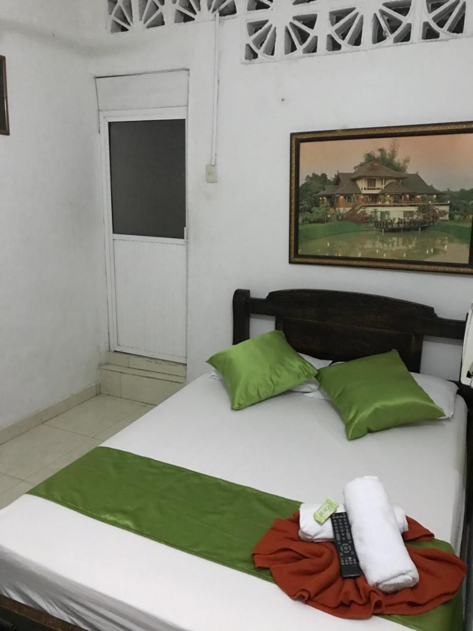 Hostal La Espanola De Getsemani Cartagena Екстер'єр фото